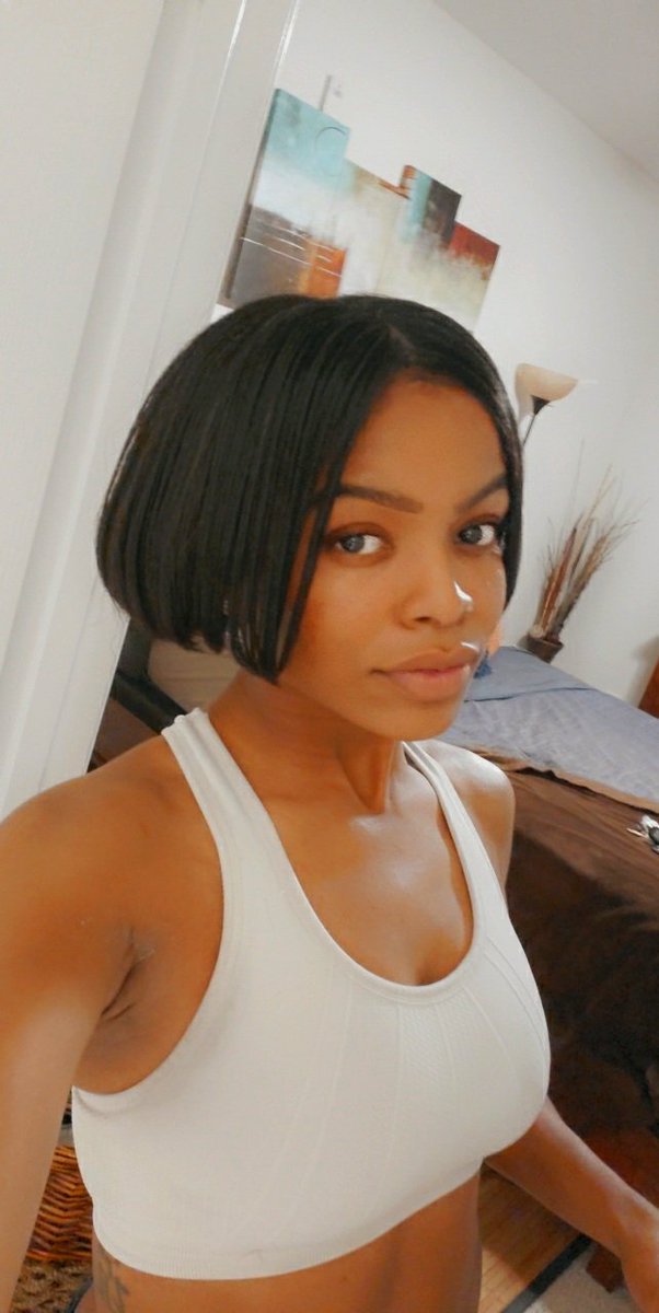 _WhatsGoodG's tweet image. Long days...but I was built for this. 👌🏾
#OffWorkSelfies #Schoolworktime