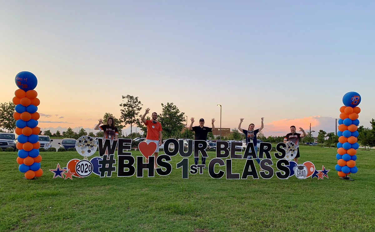 Bridgeland_Band's tweet photo. It was great to see our seniors tonight at #LightTheDen! Congratulations, Class of 2020! #bridgelandfirstclass #bridgelandbest https://t.co/C1K019U1XN