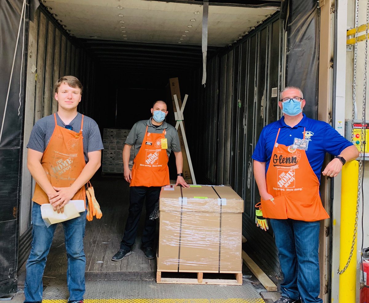 Another fantastic day with team Lodi!! Recognizing our MET Supervisor Shanon for great support and partnership along with Nurgis for stepping up and taking care of our Front End!  Larin and Alfonso pitching in everywhere to keep us on track. Thank you to SM Carlos and team!