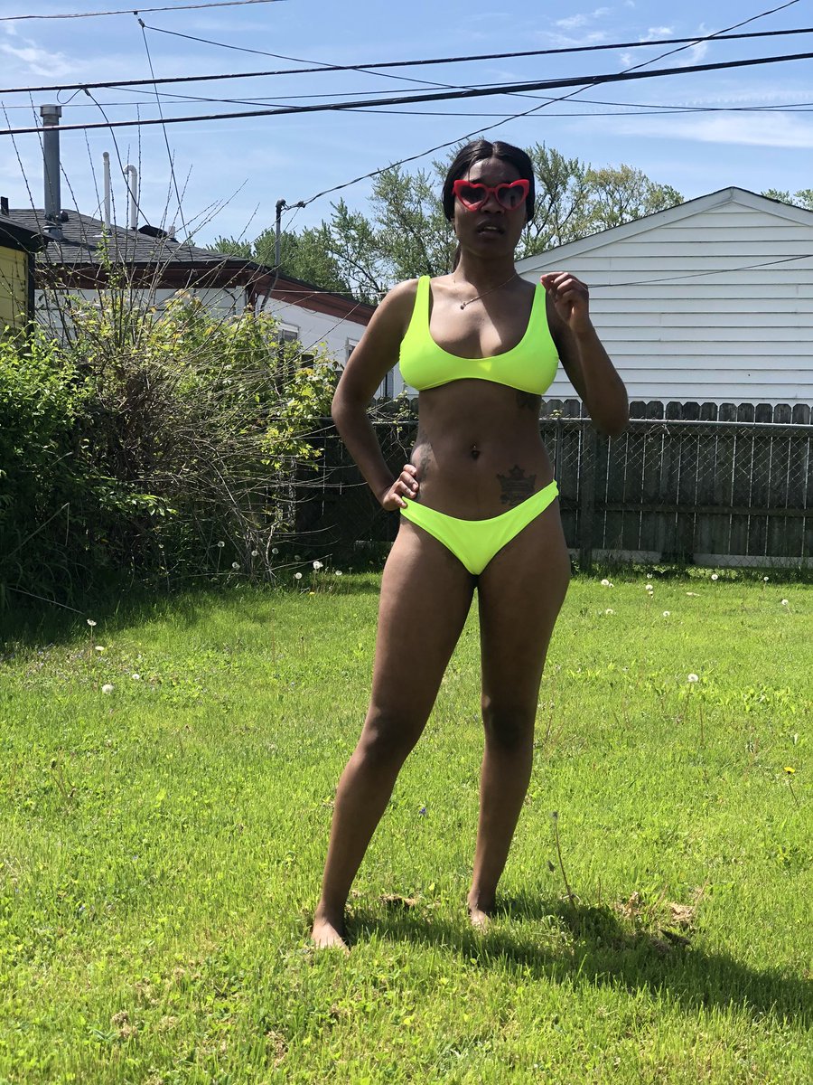 PromiseBlu's tweet image. Or on my backyard