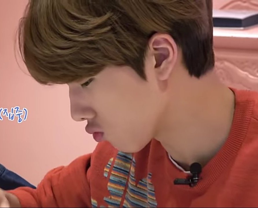 thread of jisung going (′• ₃ •‵)