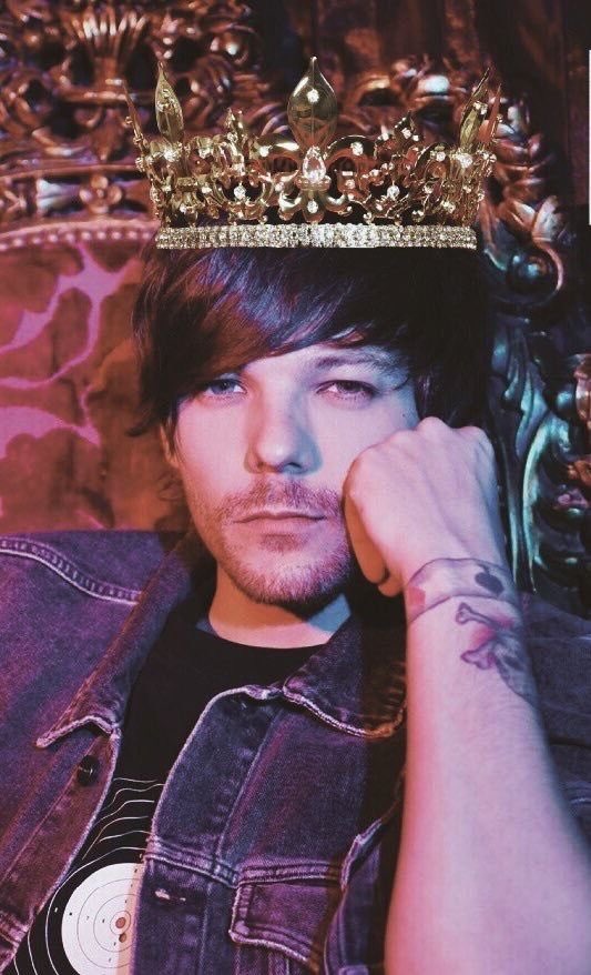 Louis Tomlinson King No explanation he’s just a king  Louis Tomlinson King