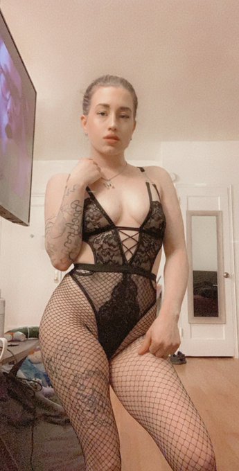 In bed &amp; Horny 🥵 Who wants to cum with me? 👀 Text (929) 341-3162 to find out about FaceTimes 💗 https://t<a href="/tag/realloyalfans"class="tags"><span>#realloyalfans</span></a>