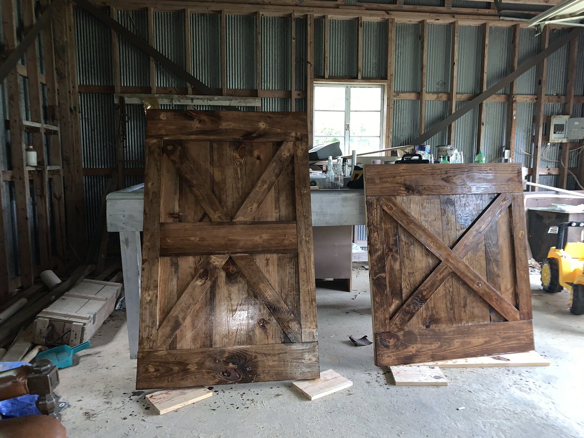 Michael_wez's tweet photo. Finish product on the quarantine barn doors https://t.co/aP6AnSmR2P