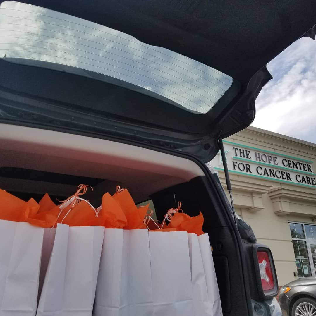 Rock4Reason's tweet photo. 50 Stress Relief Care Bags delivered to the Hope Center for Cancer Care What a great afternoon! Thank you Denise, Crystal and everyone at the Howland Center for welcoming us!  Thank you also to Allie at @TribToday for coming out and learning more about our organization! #R4R https://t.co/YzLpRPKL7E