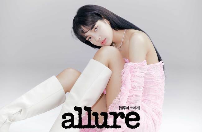 🏆 👩‍🚀MYLALISA tweet media