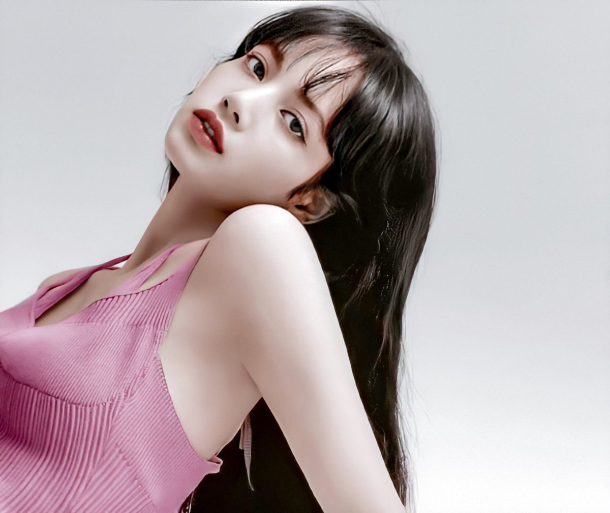 🏆 👩‍🚀MYLALISA tweet media