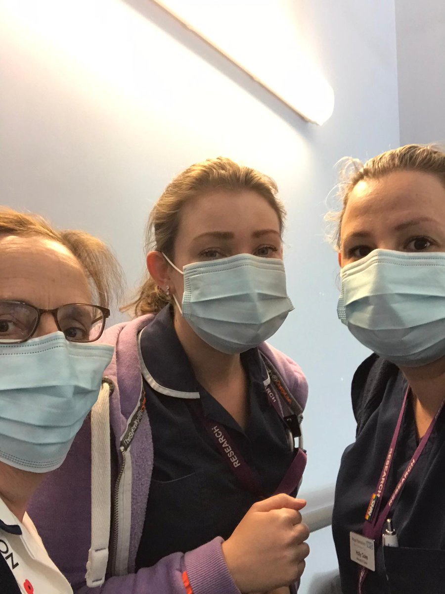 BerksResearch's tweet photo. What an amazing team of research staff @RBNHSFT working on COVID19 clinical trials who goes above and beyond everyday @NIHRCRN_tvsm @CEO_RoyalBerks @RoyalBerksChar @LizaKeating https://t.co/wT0xmecKBe