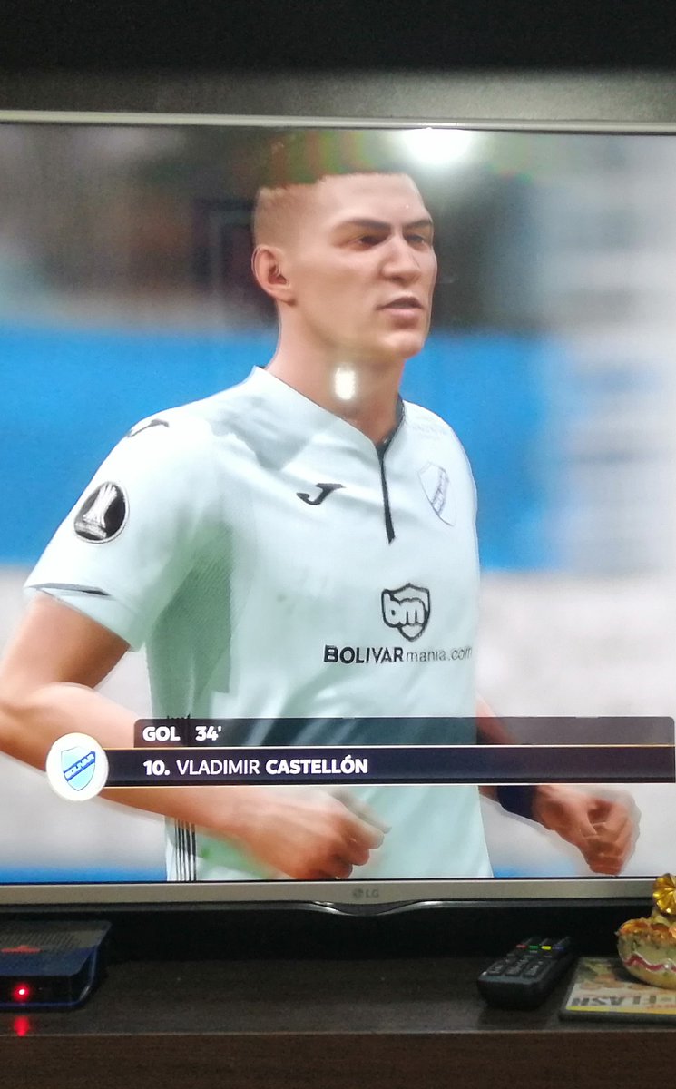 FreddyCaldern19's tweet photo. @10castellon_vc Goool del mejor de la Bolívar sigue adelante https://t.co/a77SCrgnRA
