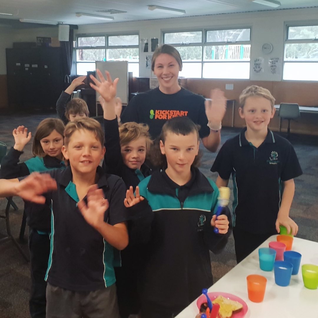 Kickstartforkid's tweet image. It’s National Volunteer Week &amp;amp; we want to thank our volunteers for the wonderful work that each of you do, with KickStart for Kids, for the kids 🙏💫

These waves of appreciation are for you 💛

#waveforvolunteers #NVW2020 #nationalvolunteerweek @VolunteeringAus @VSA_NT