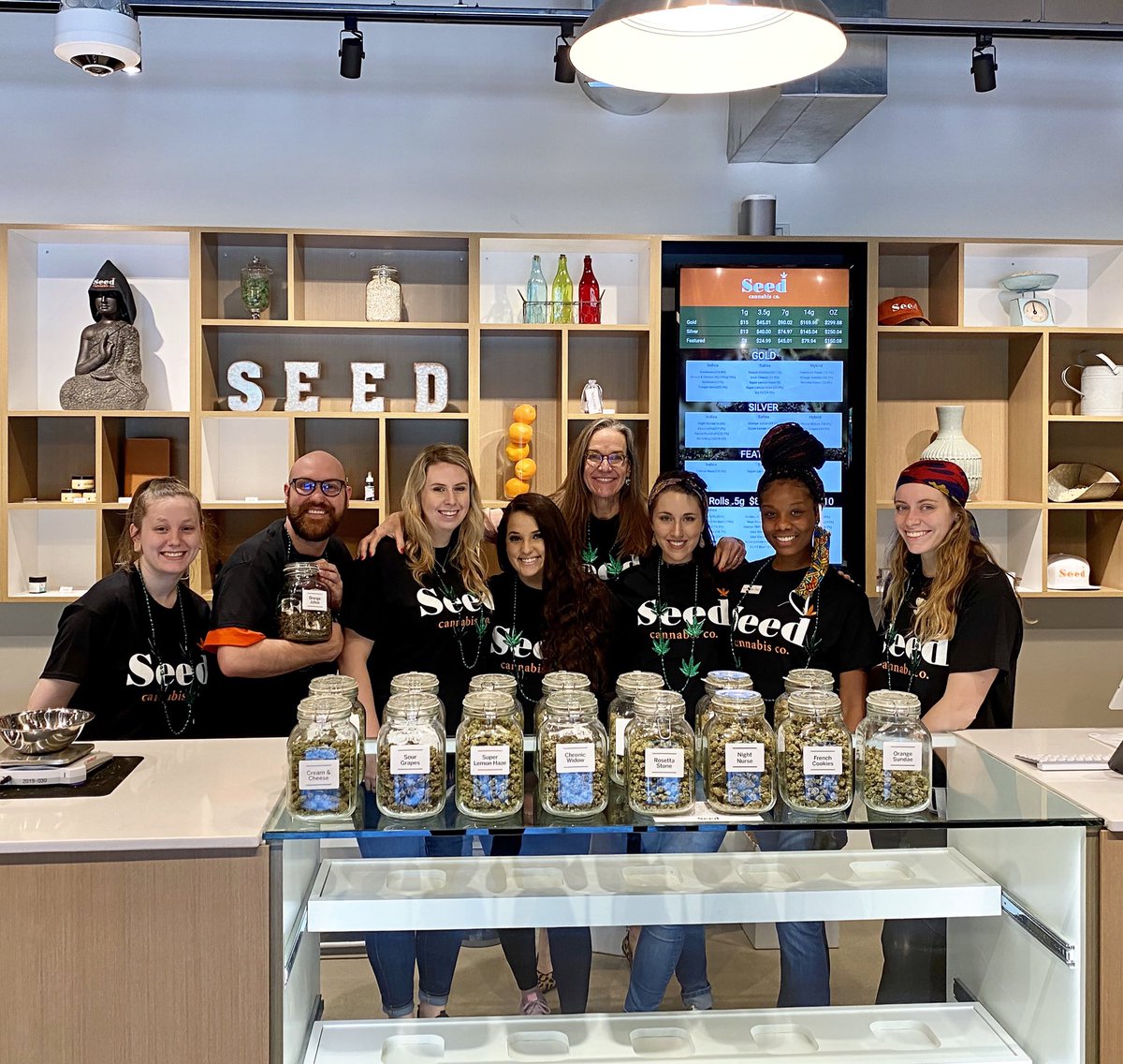 SeedTulsa's tweet photo. A little appreciation post for our well-deserving Seed family during these crazy times. It’s been tough dealing with so many changes, but our team has been flexible &amp; eager to face them head on. We are grateful for this group (&amp; all of those not pictured!) 🌱⁣⁣⁣⁣
⁣⁣⁣⁣ https://t.co/rBfFSI1AvE