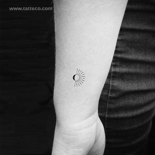 Tatuajes de sol y luna  Significado y mejores diseños