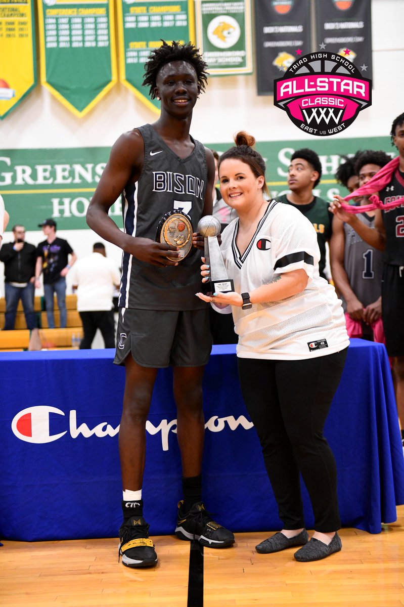 TriadAllStar's tweet photo. @GameofInchesHSS @hpcbisonbball @DDeing @TCCeaglesMBB @HPCBisonSports @joebeazy @HPEmichael @95Recruit @TheHoopCities @TriadBlueChip @TriadHSSports @CHC3 🗣 #KINGME 👑‼️ https://t.co/rg4MZGapOM