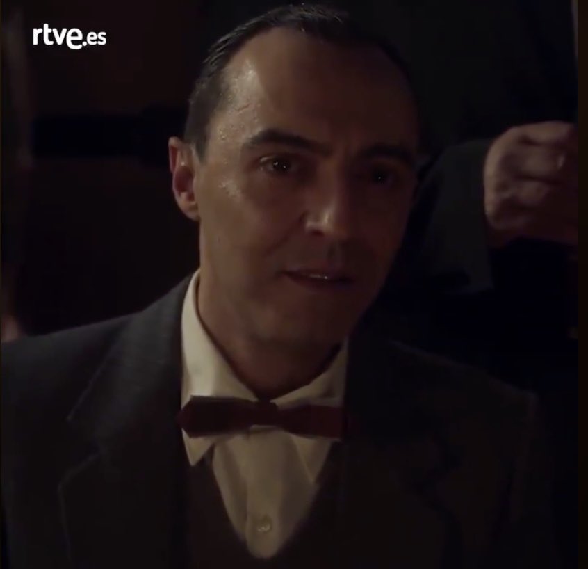 iRecEstudios's tweet photo. “Dejémos las cosas como están!” #Lorca a través del tiempo #MdTBloodyMary @MdT_TVE https://t.co/GzuqNtxnUo