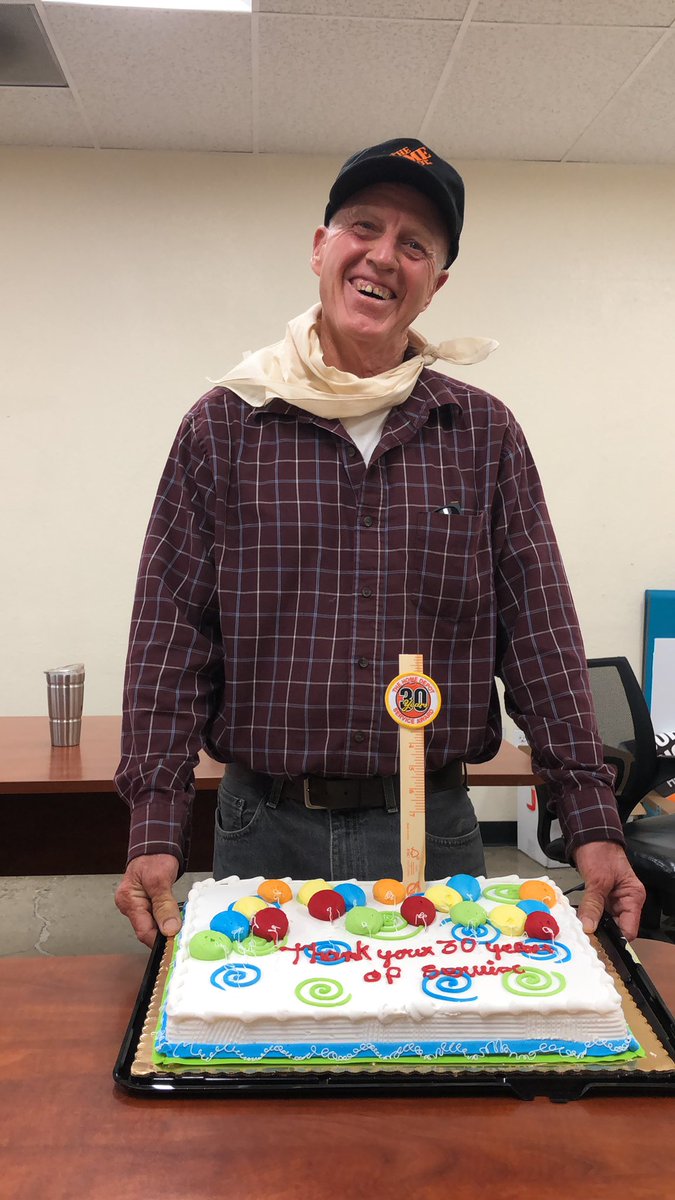 ojeda21b89's tweet photo. Thank you Mark (D28) for your 30 years of service here at 606 https://t.co/F0P1JMWr4l