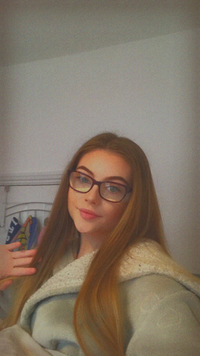 milliexlang's tweet image. make sure to stream at midnight!!! proud of u❤️ #BadForMe @iamjackduff