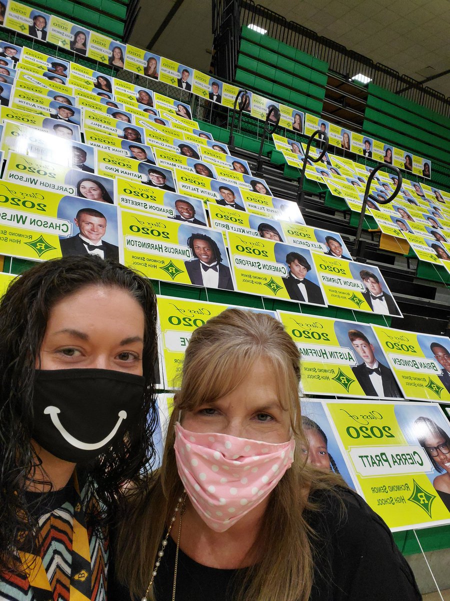 RSHSBeta's tweet photo. We love you class of 2020!! #virtualgraduation #classof2020 #betasponsors https://t.co/o0bhnpolaP