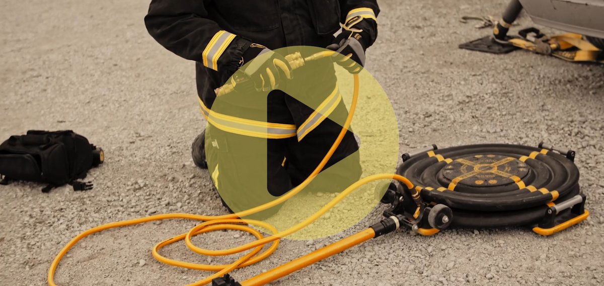 Paratech_Inc's tweet image. Paratech's 5/5 Multiforce Air Lifting Bag Kit webinar is now available in playback mode! Click to request instant access, for product info and a short training video featuring Paratech Instructor Nigel Letherby: firedept.link/multiforcekitw… #paratech