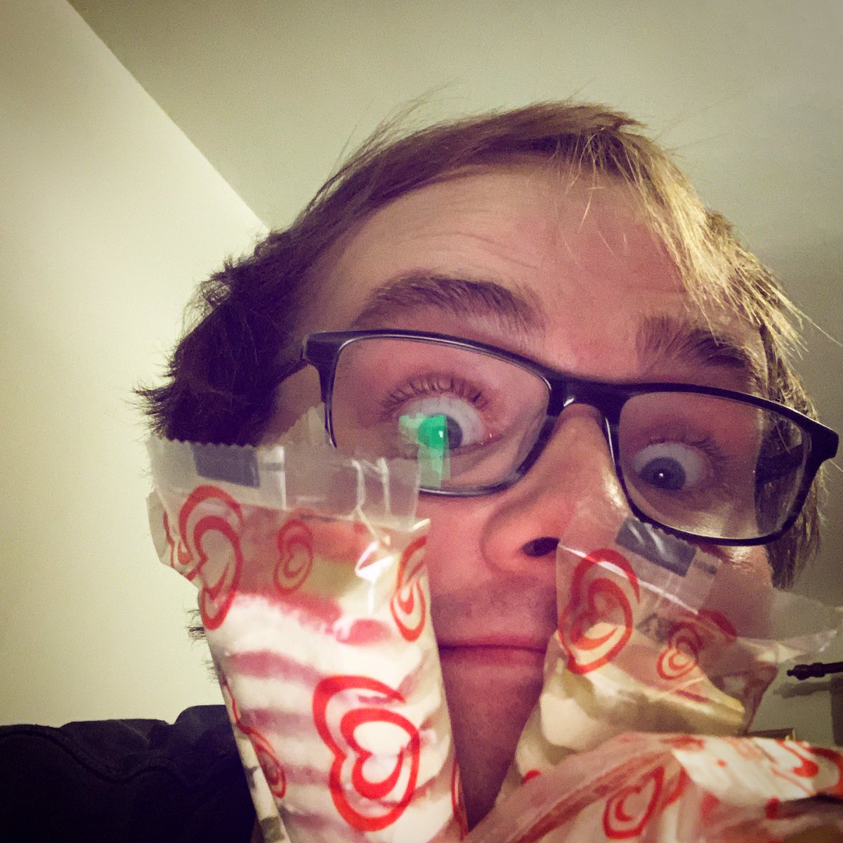 theruaofficial's tweet photo. We are having some very nice warm weather over here in the #UK at the moment and @jonathanrtbrown has decided to only eat #icecream from now on 😊🍦#minitwister #icecream #icelolly #sunshine #gonnaneedaftersun #stayhomestaysafe https://t.co/vO15hhCfUm