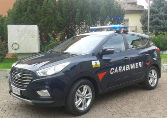EconomyH2's tweet photo. Hyundai ix35 Fuel Cell as patrol car for Italian Carabinieri 😍��
Source: Automoto "dot" it
#hydrogeneconomy #italy #carabinieri #fuelcellcar #police https://t.co/FTXCpvGrYU