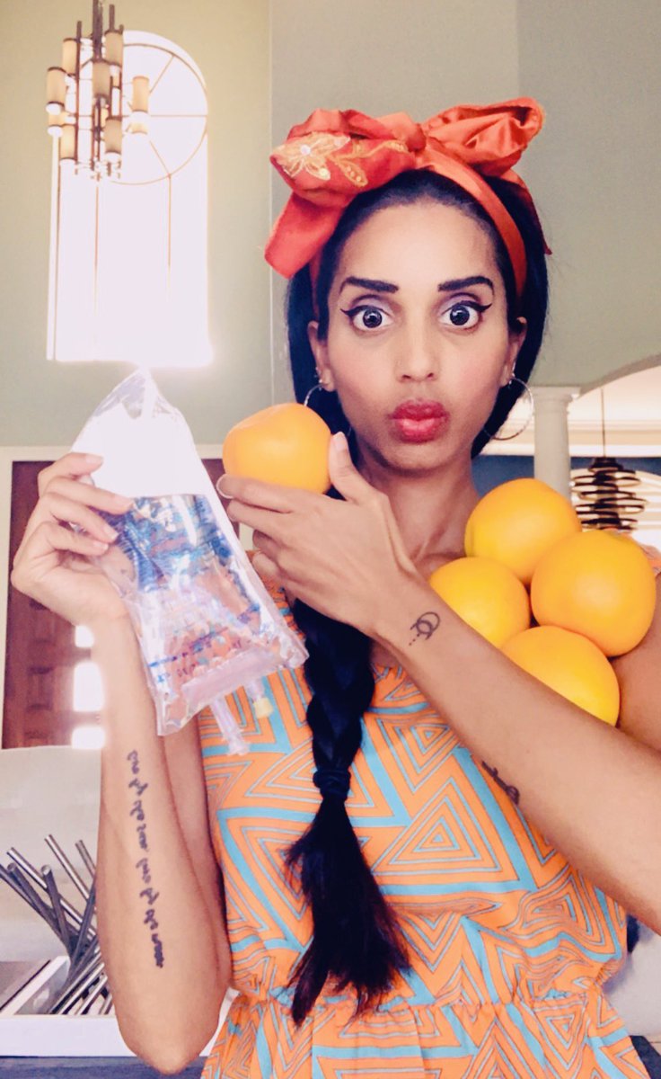 DrDeepaVerma's tweet photo. how many oranges 🍊 would Dr Verma need to eat in order to get 
25 g of vit C, which is what is contained in her standard IV Myers? https://t.co/eyUczuQ7kB