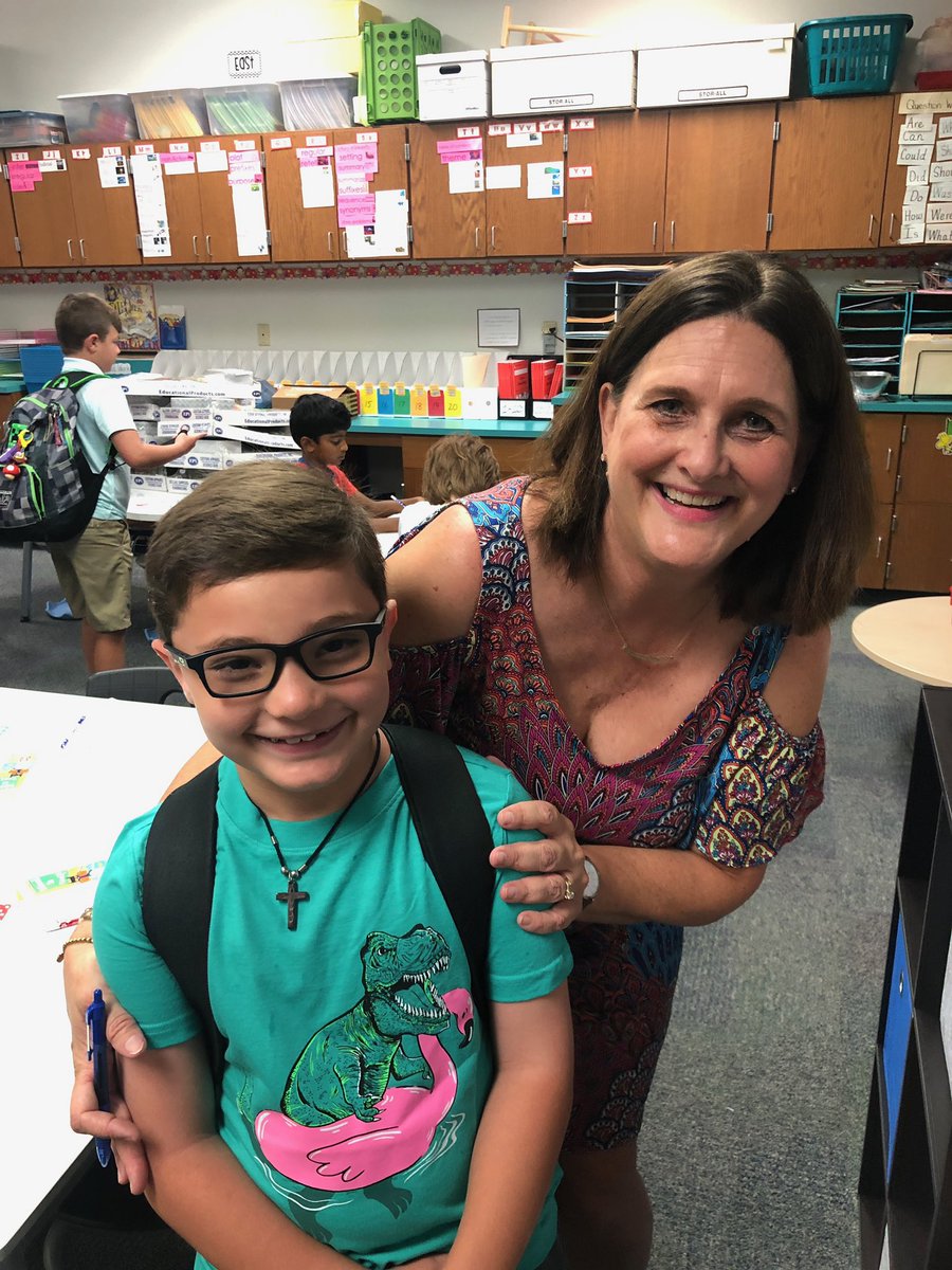GravesSci's tweet photo. Thank You @Awilkdce and @MissCarlton4th for a great 3rd and 4th grade year at @DCEtrailblazers ♥️(First day and Last day!) Have a wonderful summer! https://t.co/uP3GoWRKMF