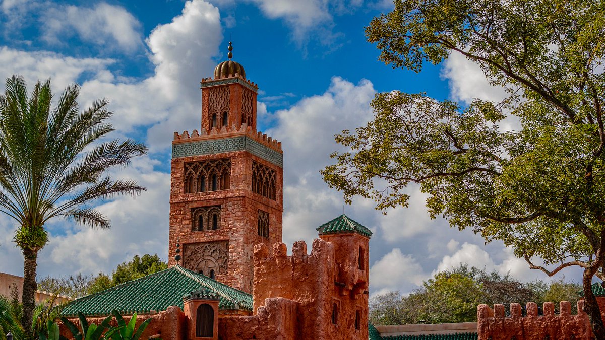 It's not the Koutoubia of Marrakech, as you might think. It's not even in Morocco. It's in Florida, USA. [Story-Thread] 