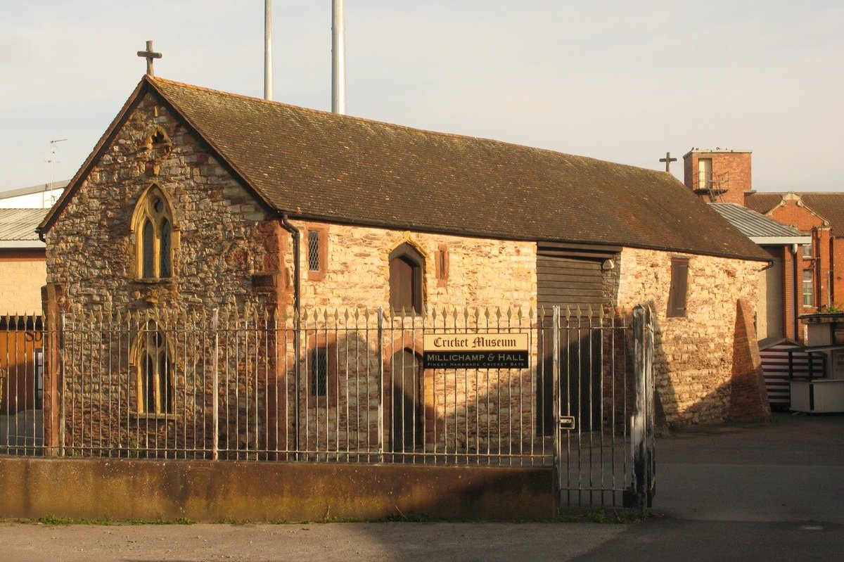 Taunton Priory, Austin house, £452 gross, W end of the church was surprisingly found in 2005 prior to building of these very awful flats. Can I find the report from Context One Archaeology? No, just later ones that mention it. Must move on. Priory barn is Somerset cricket museum.