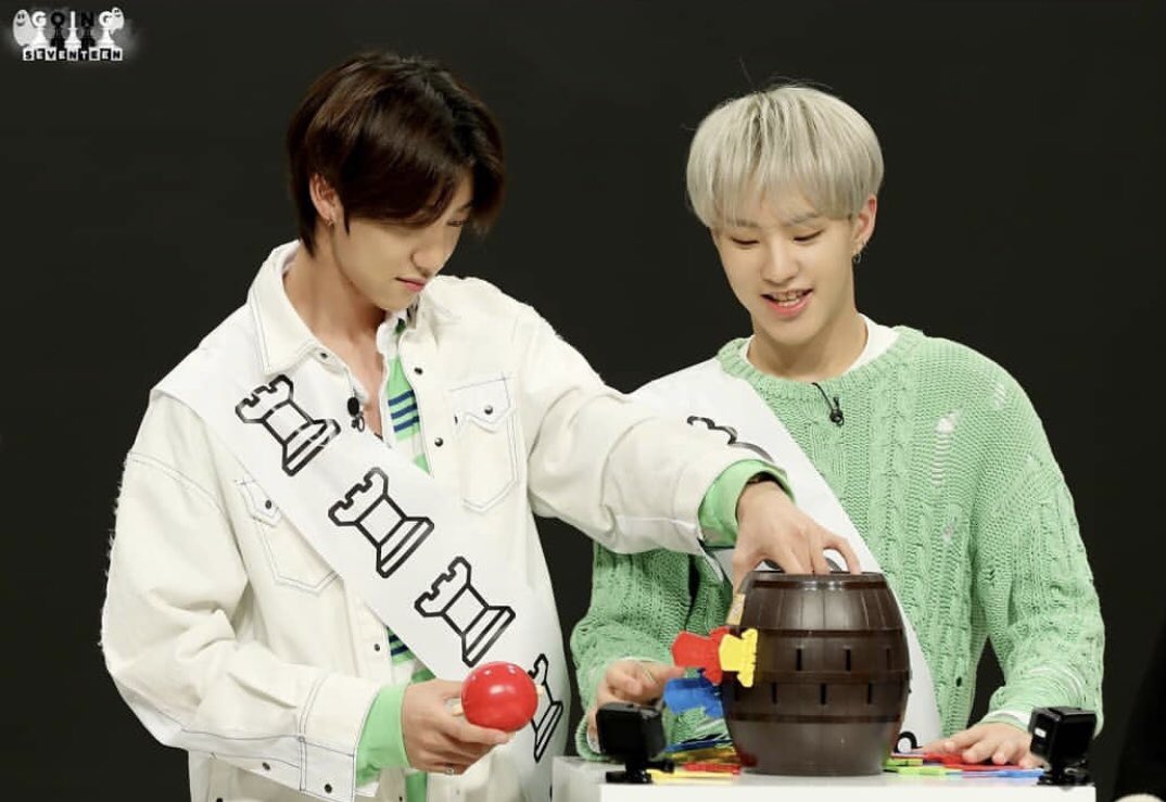 hoshi_portugal's tweet photo. #PHOTO 📸 | 19.05.2020
Behind The Scenes do GOING SEVENTEEN!
#SEVENTEEN #세븐틴 #HOSHI #SOONYOUNG #KwonSoonyoung #호시 #GOING_SVT #PLEDIS #PledisEntertainment #PLEDISENT https://t.co/6d1JzysT85