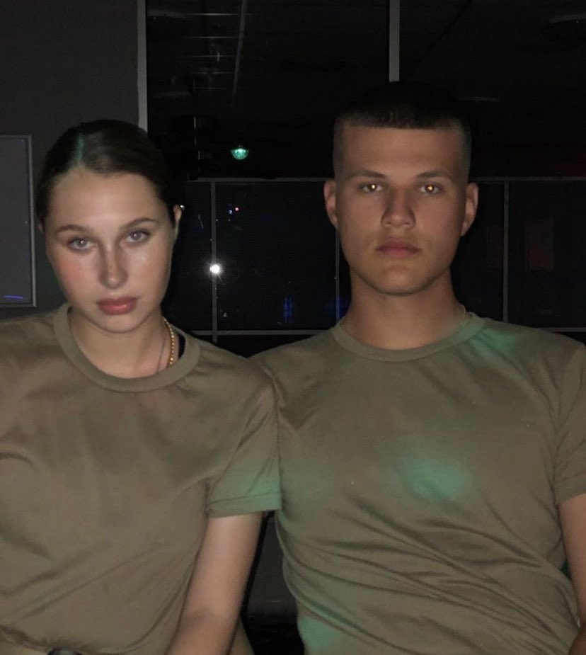 TW Pornstars - 3 pic. Malory Malibu🥩. Twitter. before porn... 9:05 PM