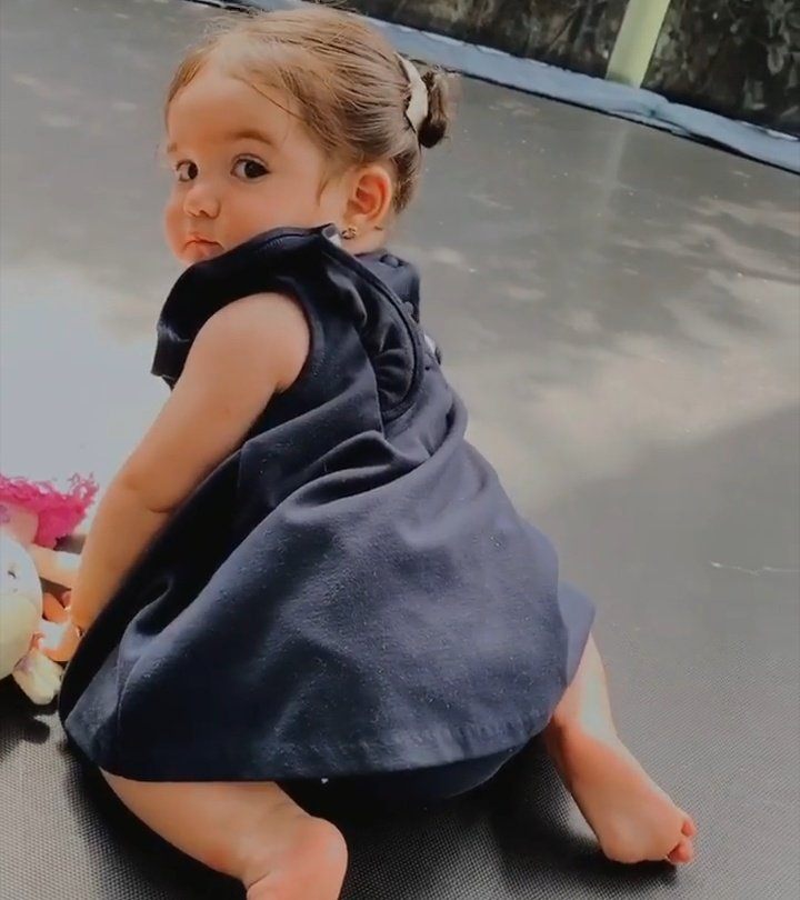 Sarahi_M_H_'s tweet photo. La risita de cuando papá le habla.🥺🥺 https://t.co/9cgbIRtTMz