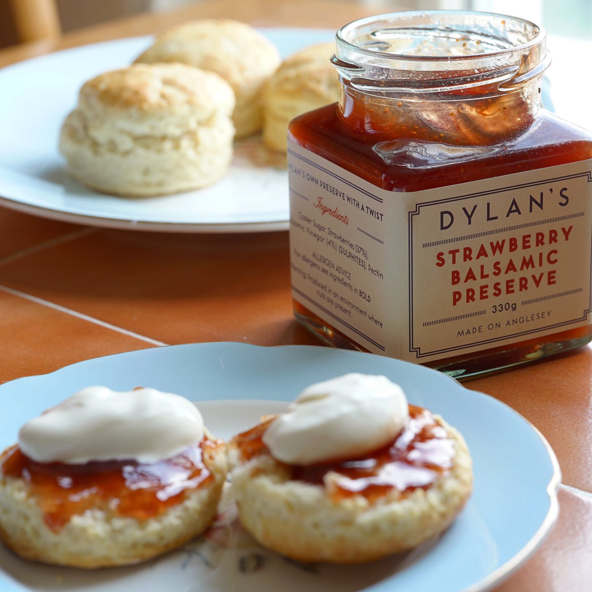 Saw this preserve this other day at @greenandjenks. Had to have it. Didn’t disappoint! 😋 

#cardifffoodie #scones #afternoontea