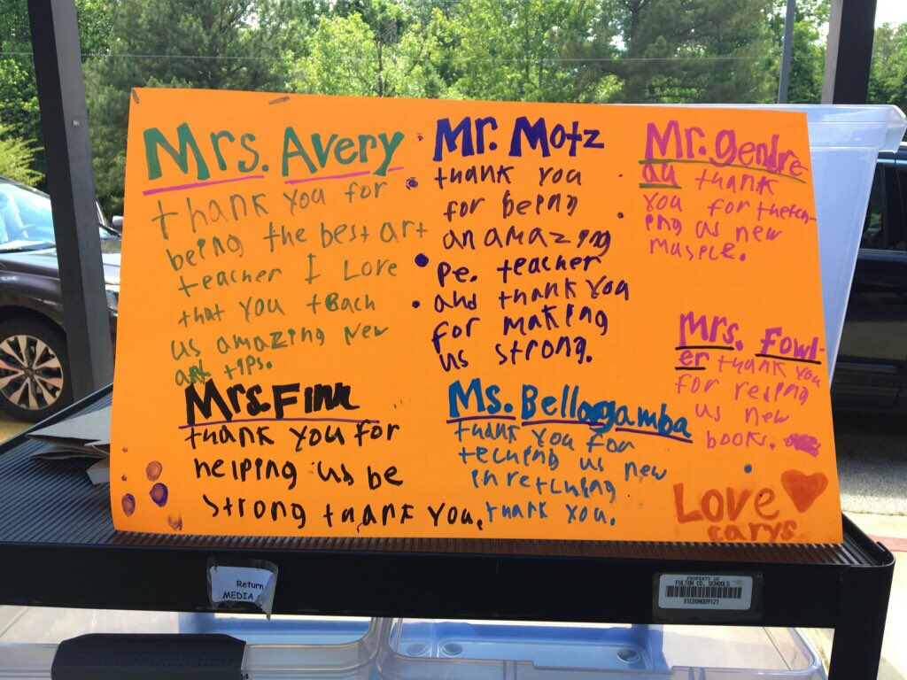 Medlock_Media's tweet photo. The sweetest sign at item pickup 💕. I miss seeing these kids every single day @stem_mbes @medlockmusic @medlockartists https://t.co/QmxxpFFFK4