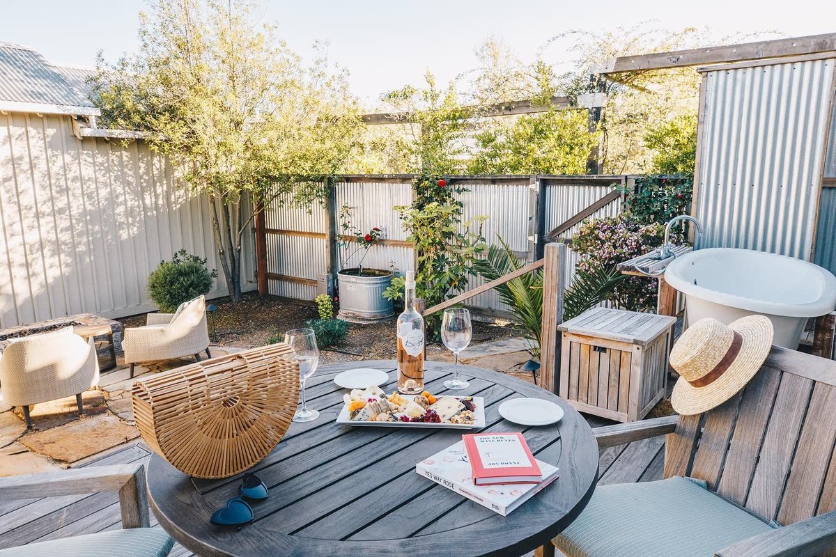 Hands up if you can't wait to shelter in some other places! We're looking at you, <a href="/carnerosresort/">Carneros Resort</a>. 😍

📷<a href="/carnerosresort/">Carneros Resort</a>