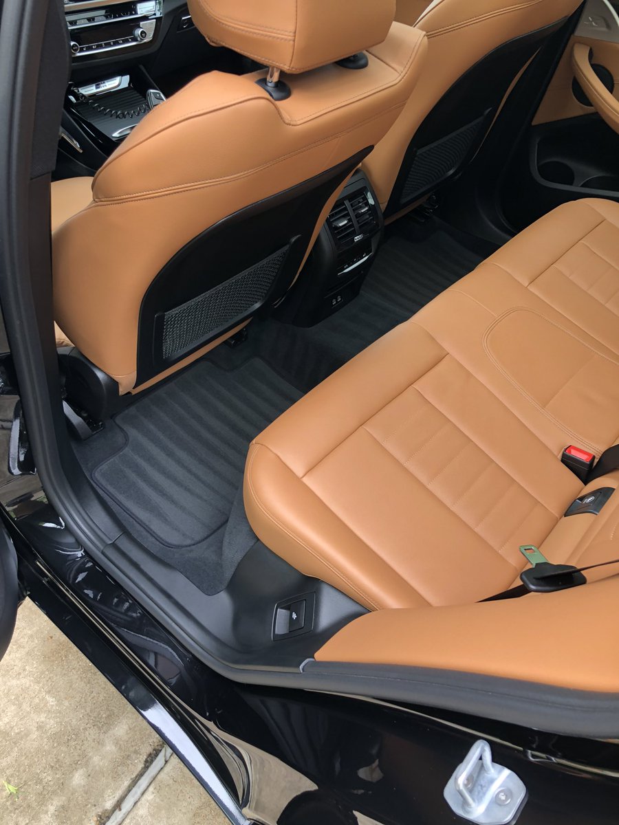 itsFabio_G's tweet photo. Need your vehicle detailed and you’re in the Houston area. Contact Thee Auto Spa at 346-217-9188 or you can follow us on IG @theeautospa &amp; FB @TheeAutoSpaDetailing https://t.co/yEWLwZJRHE