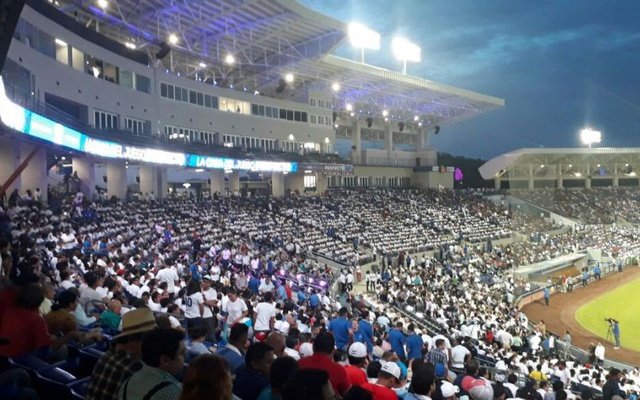 hgomez27's tweet photo. Estadio Dennis Martínez, Nicaragua.

Capacidad: 15,000 fanáticos
Costo: US$37 millones

Y 🇩🇴, ¿pa'cuándo?... https://t.co/WIts7KEzMK