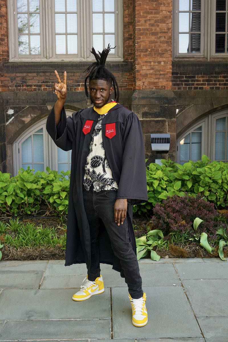 AntOriginates's tweet image. - After my first semester &amp;amp; I was on Academic probation 
- Switched major 2 years in &amp;amp; still wasn’t happy 
- 2018 Fall I told my advisor I was ready to drop out
- Stayed for my parents &amp;amp; future Passed 52 credits in 3 semesters 
- 2020 I’ve obtained a B.S in Information Technology