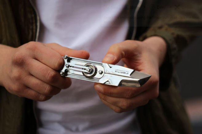HubGizmo's tweet photo. INERTIX: THE CYBERPUNK POCKET EXOBLADE KNIFE | Gizmo Hub
➤Buy Inertix Cyberpunk Knife - https://t.co/VnQVS7Lsqe
➤ Watch Video - https://t.co/ijRhhhb8lE
#inertix #inertixcyberpunk #cyberpunk #knife #cyberpunkknife #punk #exoblade #kickstarter #indiegogo #kickbooster #crowdfund https://t.co/mlVK0mkDfe