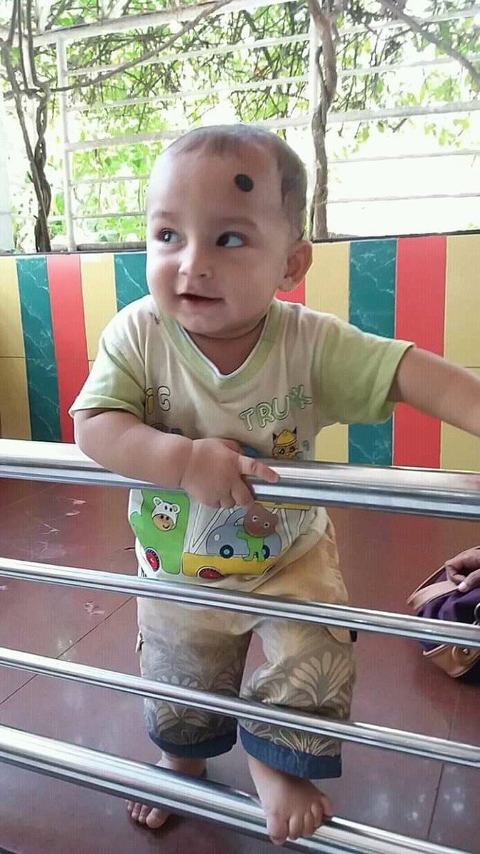 awan_emu's tweet photo. কি যেন লুকিয়ে আছে তাহার চাহনিতে...... 😍😍

#মামা https://t.co/fHr4lEpzvk