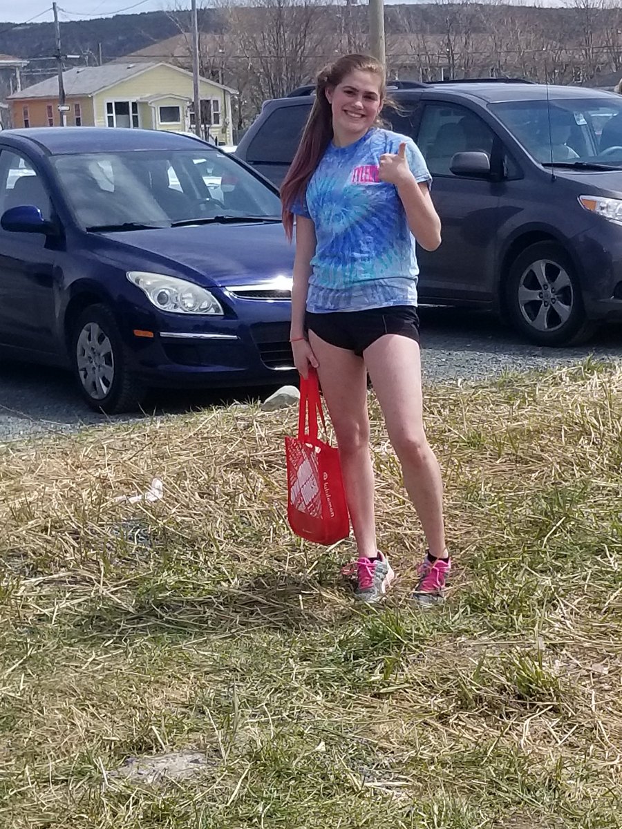 CoachDLing's tweet photo. The people love the #BattleOfTheUnlovedChildren... I have to give the people what they want. Congratulations #HGB, #HSmart & @brandon_d78 for their Monday SJL Run Club "wins" #LegendsRISING https://t.co/KyJmZwS6Dl