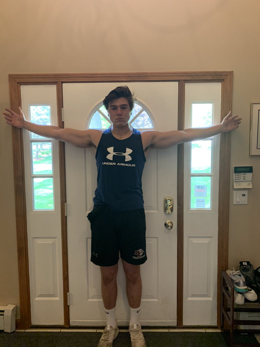 connormesite's tweet photo. Class of 2021
6’4
230
@CoachJeffMoore https://t.co/3i5rbUDl1I