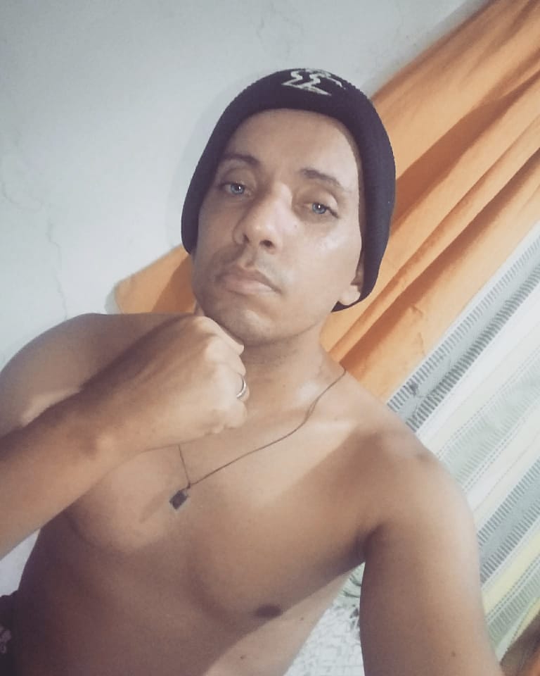 YnhoAnderson's tweet photo. Me olho no espelho e penso
Só falta eu miar, porque gato eu ja sou.🐈
#De_Boa✌
#Simples_Assim😌
#Fique_Em_Casa🏠
#TodosJuntosContraOCOVID19💪✌ https://t.co/DhUlMuul8R