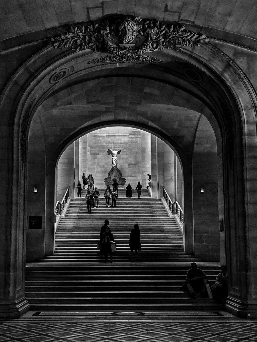 O_Louvre_jaime's tweet photo. Escalier Daru @MuseeLouvre https://t.co/eGFPAe09SY