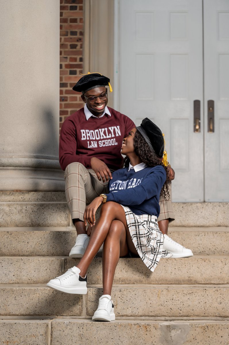 shotbydfams's tweet image. We started law school together and finished strong. Couldn't have asked for a better partner. ❤️

📷 @peterfams 

#classof2020 #jd