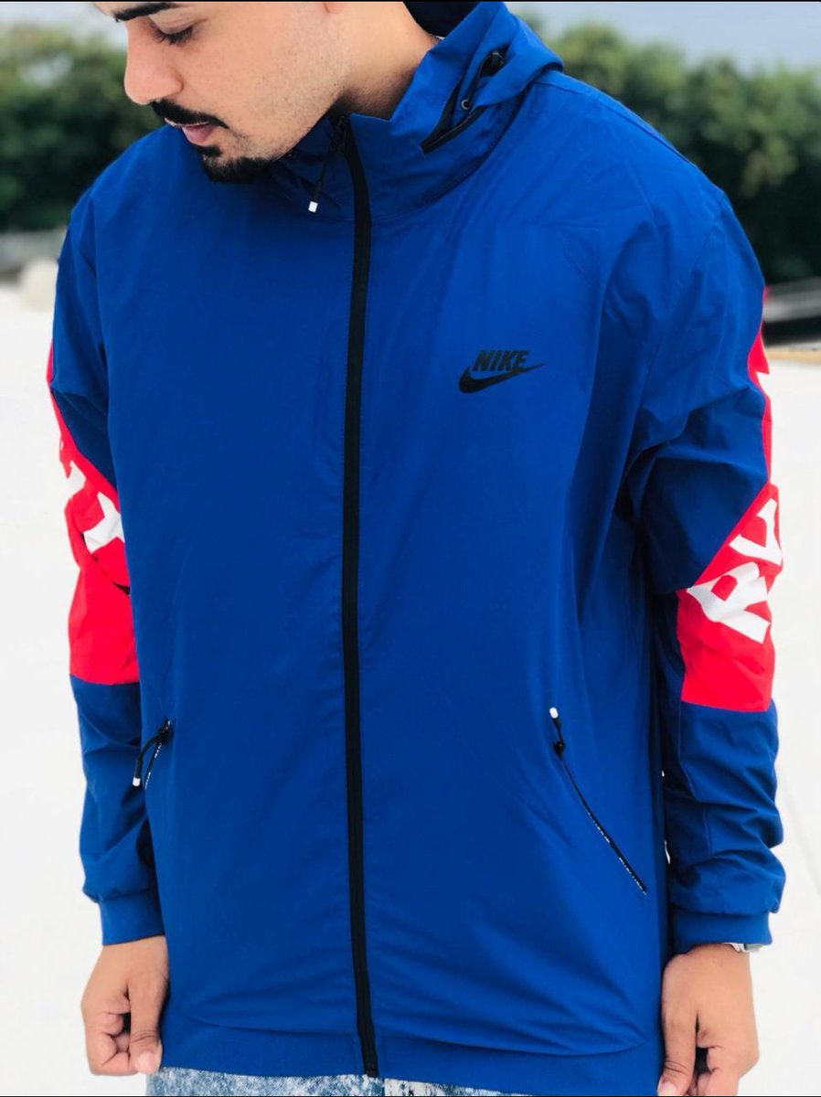CsMultimarcas's tweet photo. Corta vento importado Nike frente/verso https://t.co/uZDHxxb1Qh
