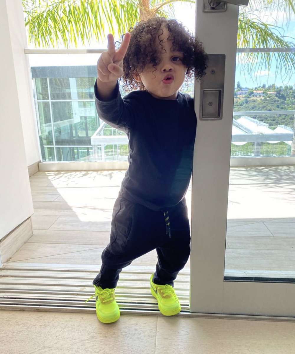My crazy curly head kid 😍💚