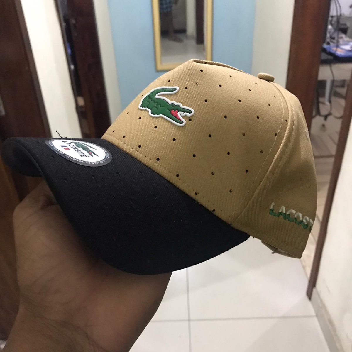 CsMultimarcas's tweet photo. Boné Lacoste 🐊 https://t.co/M05ILpHZya