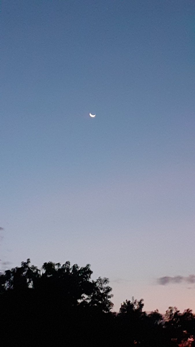 nandaeyy's tweet photo. 🌙 https://t.co/JERoLML5xw