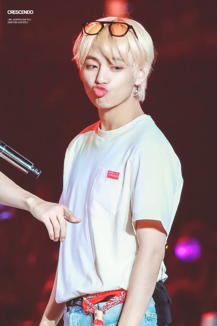You know what? Pouty Bangtan thread; because I said so.   #bts    @BTS_twt