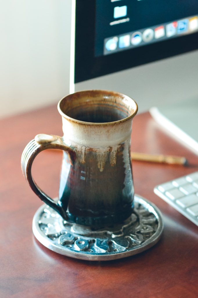 Find the right decor to set up your home office. Keep your desk protected with Don Drumm’s aluminum sun coaster. SKU:TR117 #dondrumm #akronOH